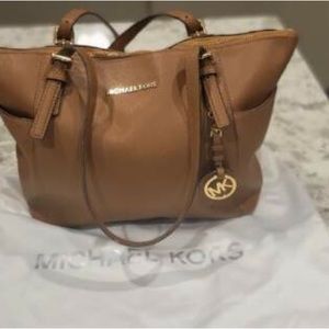 Camel colored excellent condition purse Michael kors